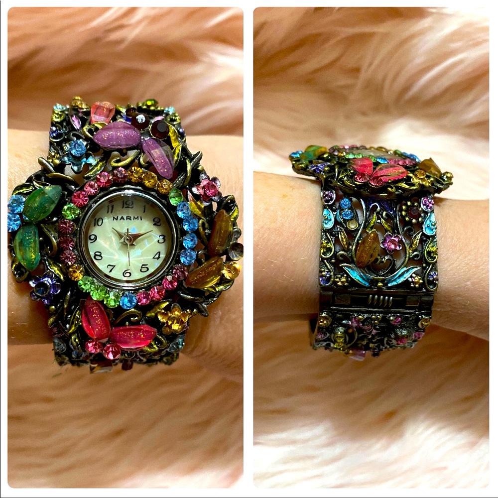 🌸WATCH BUNDLE🌸 Lot of 25 BEAUTIFUL watches.